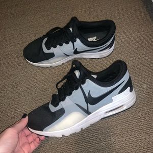 Womens nike AirMax